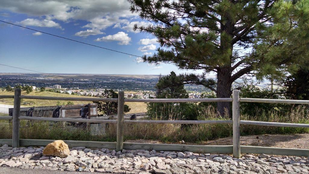 Big Sky Lodge Rapid City Bagian luar foto