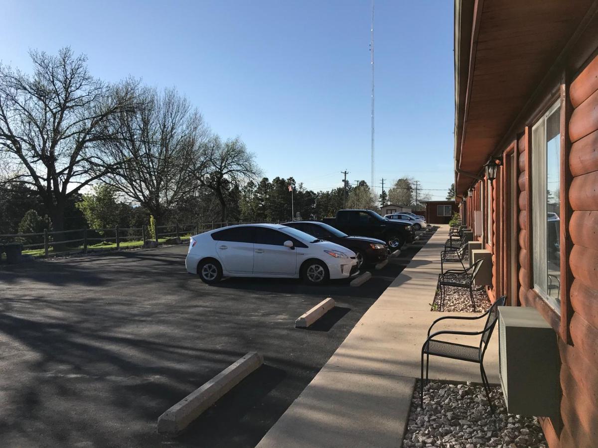 Big Sky Lodge Rapid City Bagian luar foto